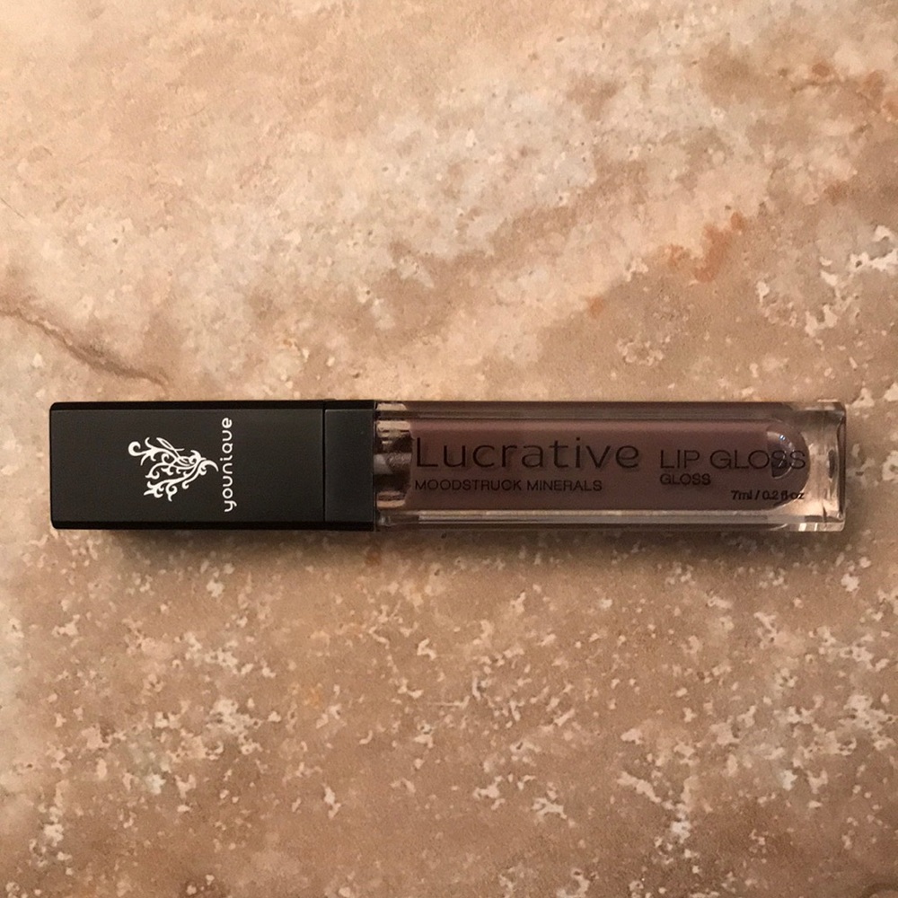 Younique lip gloss
